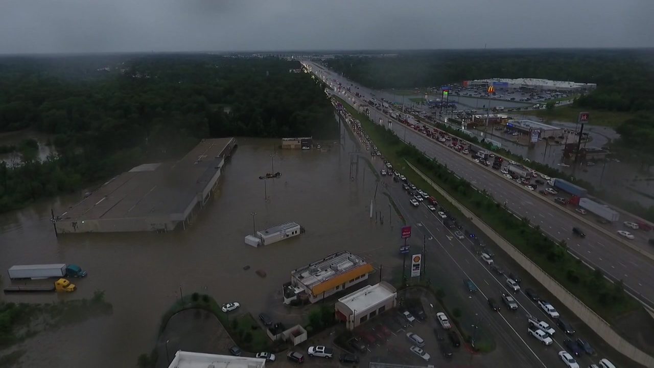 'We just couldn't get out' New Caney residents recall...